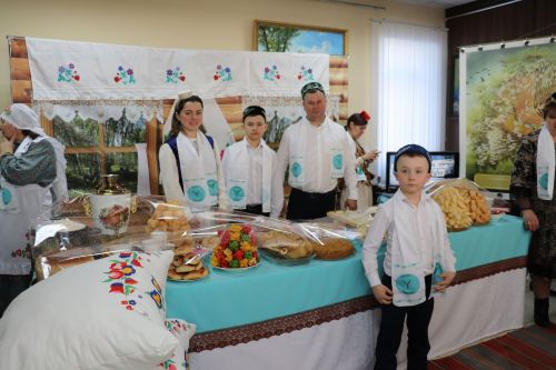 “Тарихта без эзлебез” дип исемләнгән шәҗәрәләр фестиваленең зона этабы