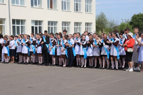 Базарлы Матак мәктәбендә соңгы кыңгырау