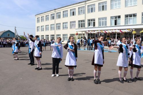 Базарлы Матак мәктәбендә соңгы кыңгырау