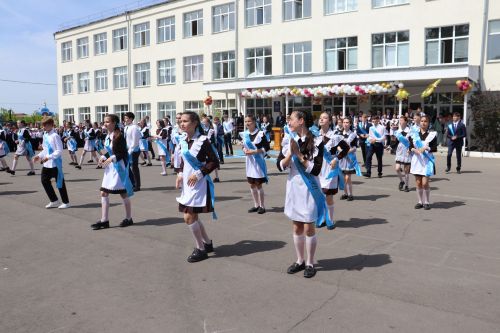 Базарлы Матак мәктәбендә соңгы кыңгырау
