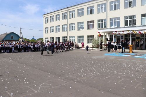 Базарлы Матак мәктәбендә соңгы кыңгырау