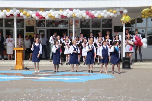 Базарлы Матак мәктәбендә соңгы кыңгырау