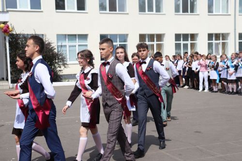 Базарлы Матак мәктәбендә соңгы кыңгырау