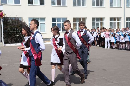 Базарлы Матак мәктәбендә соңгы кыңгырау