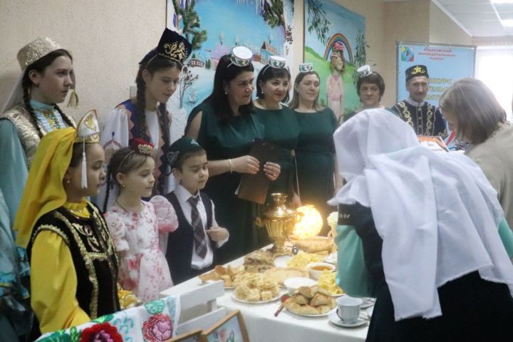 Фәсаховлар гаиләсе “Трихта без эзлебез” шәҗәрәләр фестиваленең муниципаль этабында  җиңде
