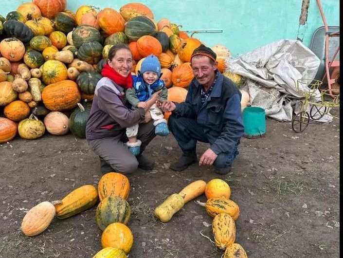 Жители Нижнего Качеева Тутеровы своими руками куют семейное счастье
