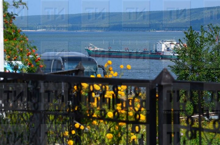 Әлки районы Базарлы Матак мәктәбенең  иң актив 20 укучысы Санкт-Петербургка сәяхәткә китте