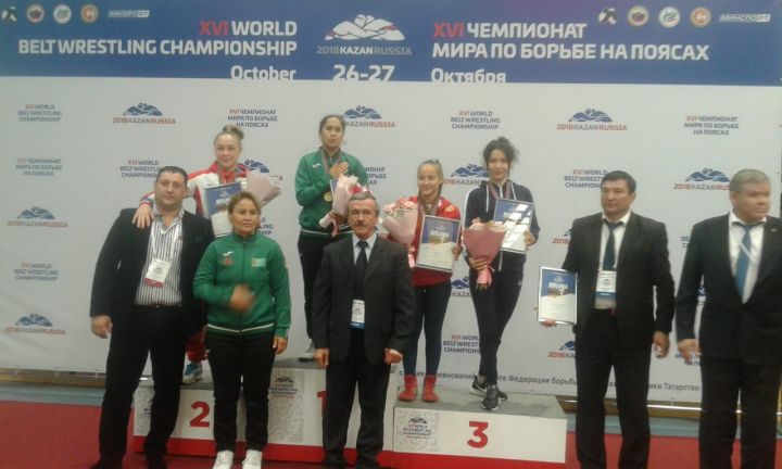 Әлки районыннан Регина Нуретдинова билбау көрәше буенча Казанда узган дөнья чемпионатында бронза медаль алды