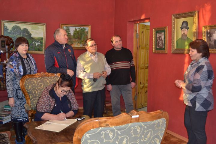 Алькеевский районный краеведческий музей провел акцию «музей с выездом на дом». ФОТО