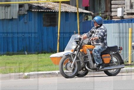 Әлки районы ЮХИДИ инспекторлары “права”сыз мотоциклда йөрүче 15 яшьлек малайны тоткарлаган