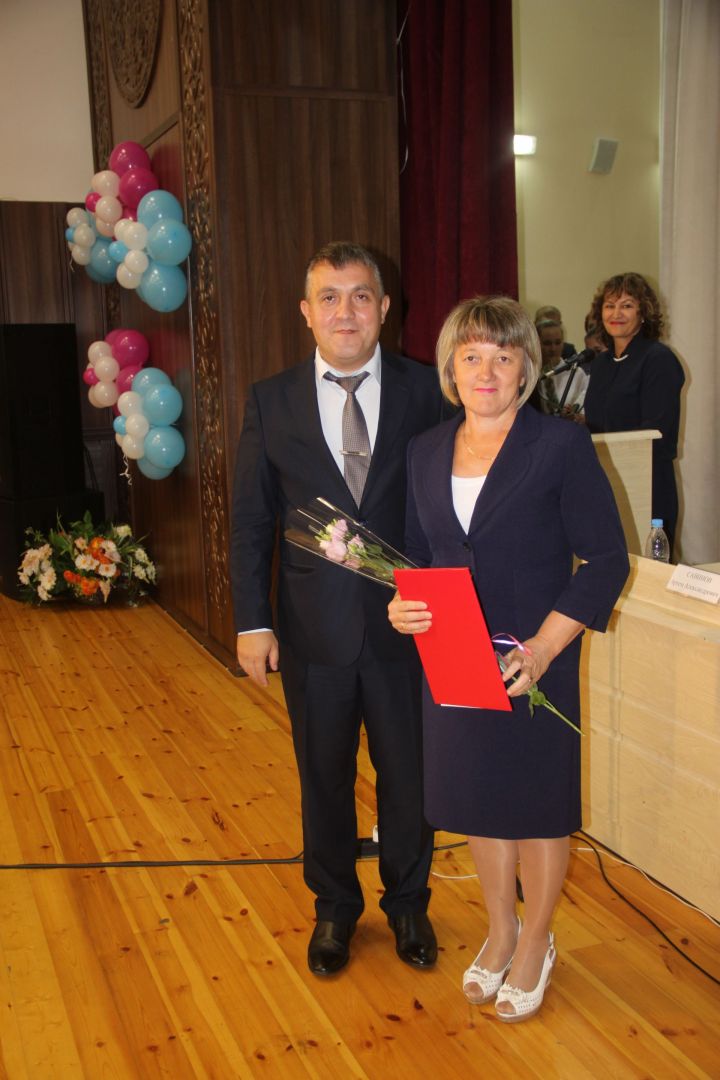 Учителя Алькеевского района получили награды министерства образования и науки РФ