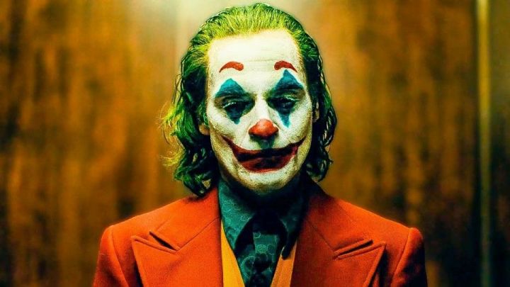 «Чтобы довести человека до полного безумия, нужен лишь один плохой день»: мини-рецензия и мнение психолога о фильме «Джокер»