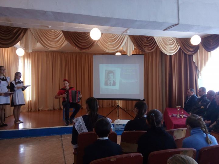 В Алпаровской школе Алькеевского района вспоминали односельчанина Ирека Сулейманова, погибшего в афганской войне Фото