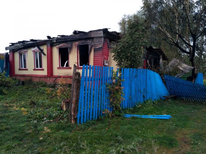 В Алькеевском районе 28 летний парень вынес из огня людей