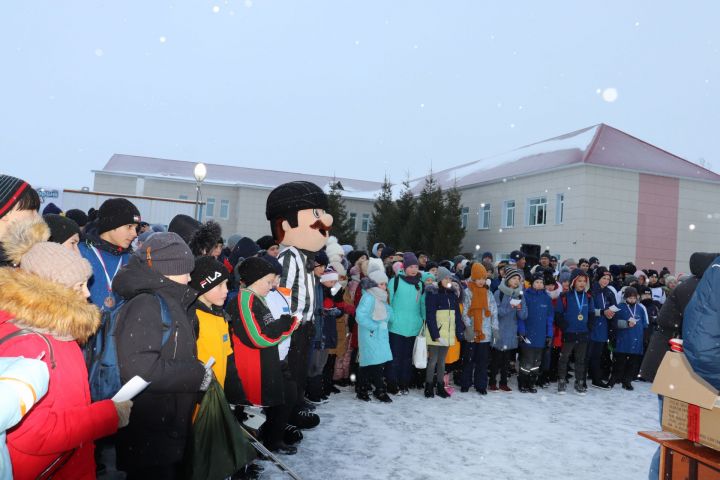 В Алькеевском районе в грандиозном спортивном празднике «Эстафета здоровья» приняли участие более 600 человек