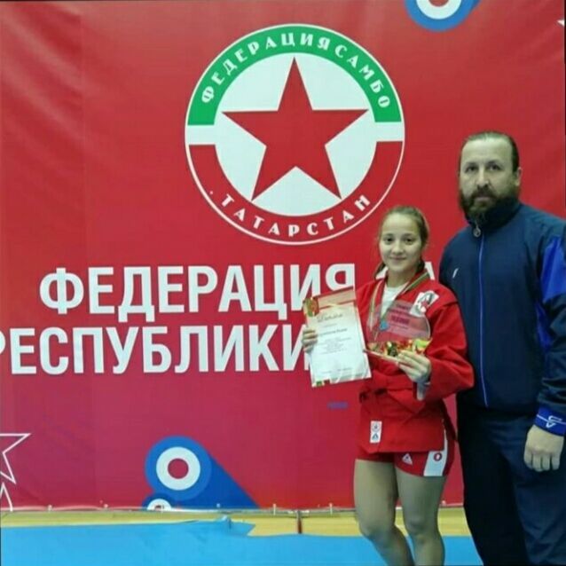 Әлки кызы Регина Нурутдинова самбо буенча Татарстан чемпионы булды