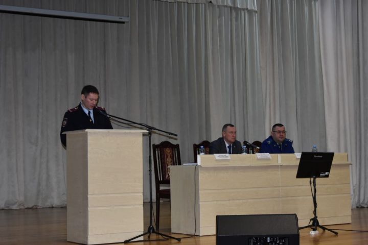 В Алькеевской районной антитеррористической комиссии обсудили меры безопасности при проведении праздников