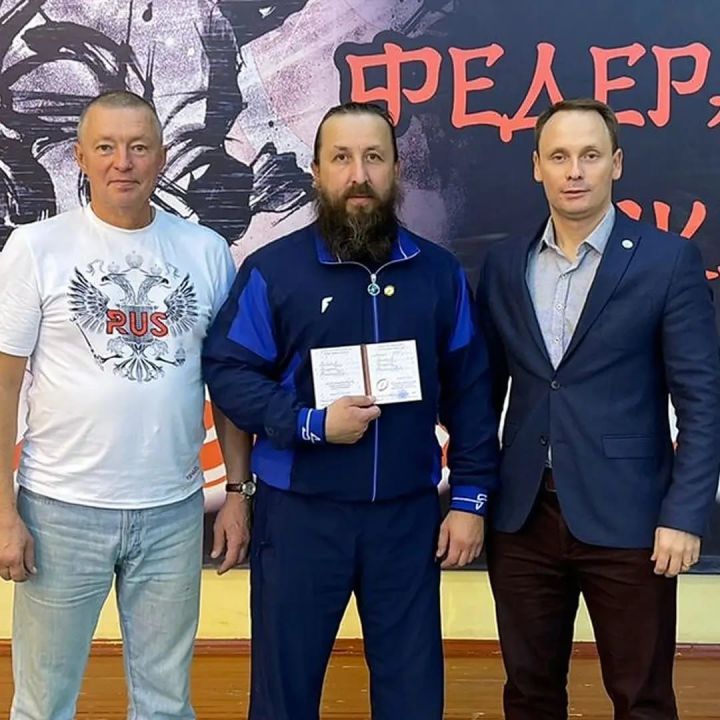 Батюшка –тренер из Алькеевского района стал отличником физической культуры и спорта