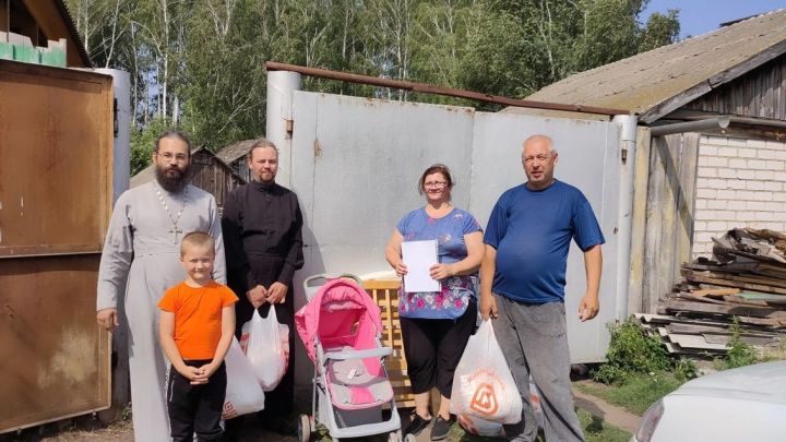 Троицкий приход села Базарные Матаки Алькеевского района, выиграв грант, оказывает помощь многодетным семьям