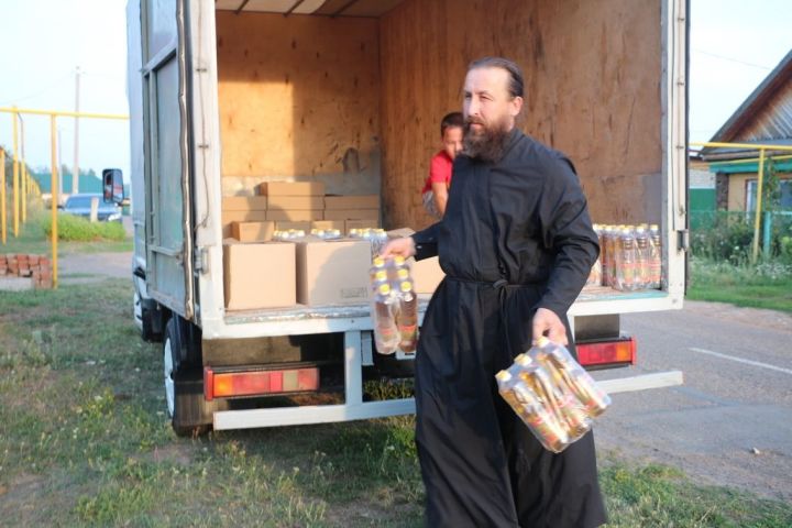 Троицкий приход села Базарные Матаки Алькеевского района, выиграв грант, оказывает помощь многодетным семьям