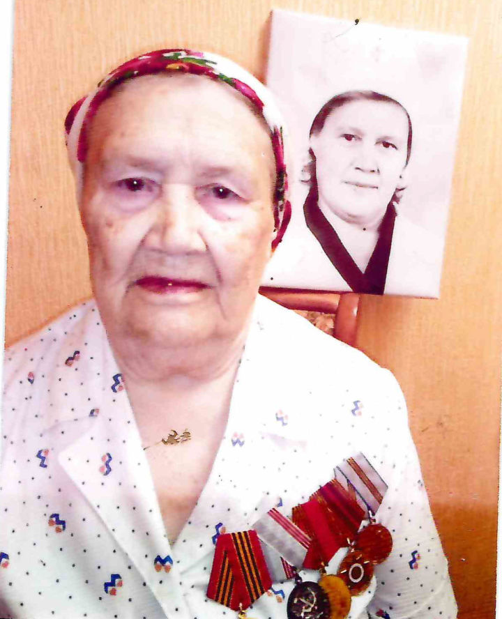 Наша мама Прасковья Григорьевна Лисенкова-Королева всю свою трудовую деятельность посвятила медицине