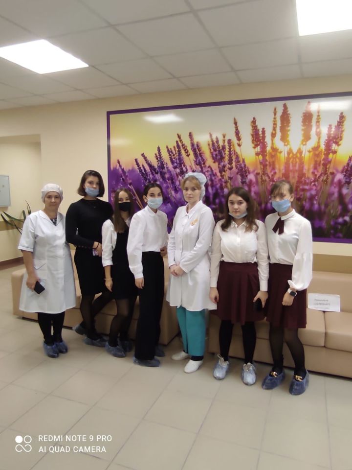 В Алькеевском районе со старшеклассницами провели беседу гинекологи
