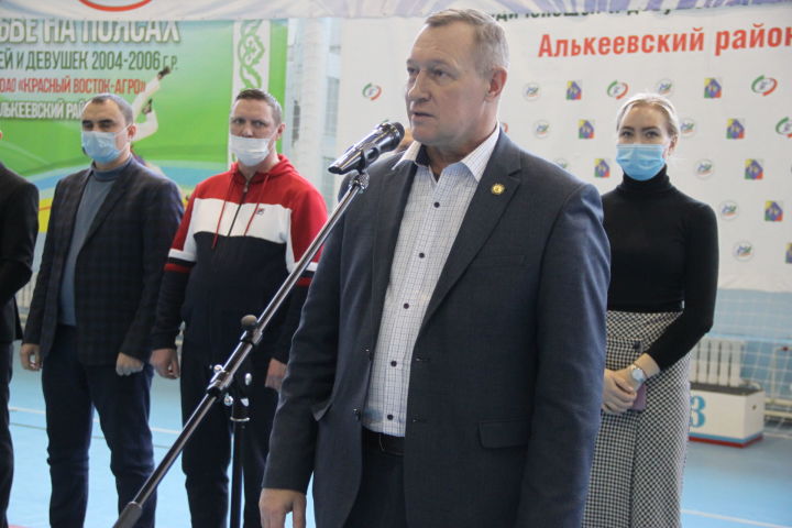 В Алькеевском районе состоялось первенство по национальной борьбе куреш на призы главы