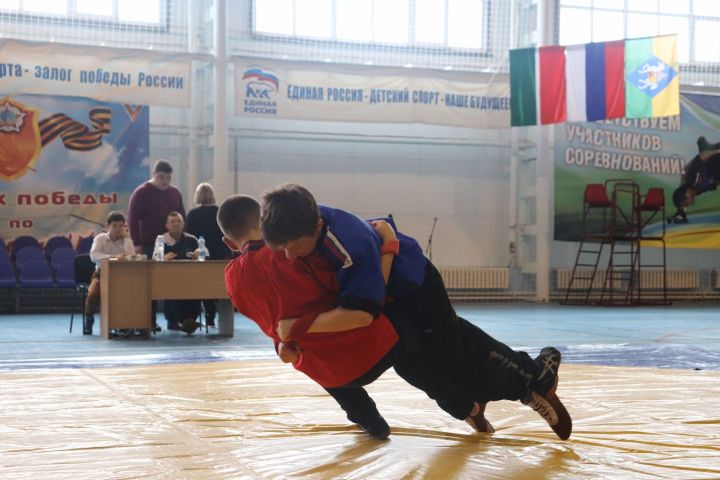 В Алькеевском районе прошли Республиканские соревнования по борьбе на поясах