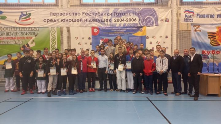 В Алькеевском районе прошел Республиканский турнир по борьбе в память Анвара Залакова