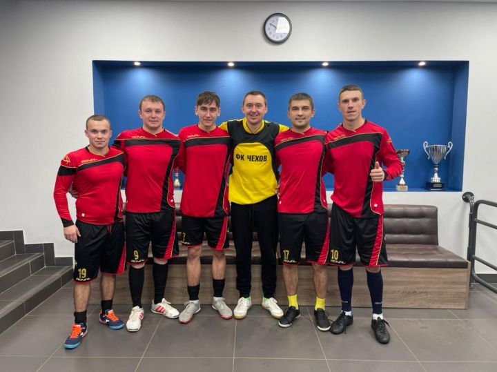 Мужская сборная Базарно-Матакской гимназии имени Н.Даули по мини футболу заняла 2 место