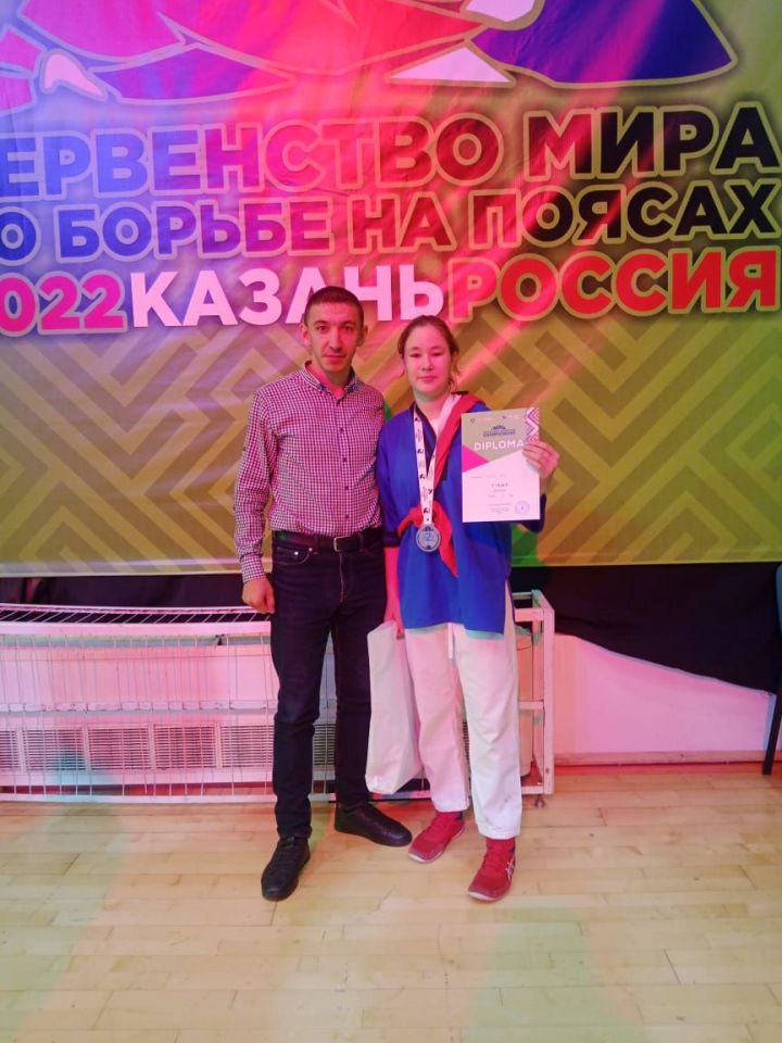 Арина Таимасова из Алькеевского района завоевала серебро в Первенстве мира по борьбе на поясах