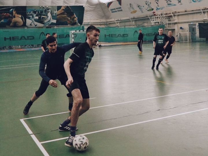 Әлки районының “Ирбис” футбол командасы балалар хосписына булыша