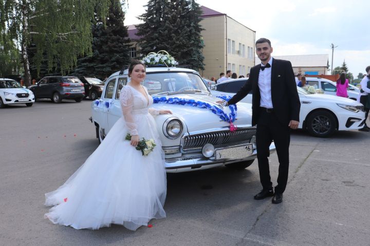 В Алькеевском районе в День семьи состоялась свадьба Гафура и Ангелины Матчановых