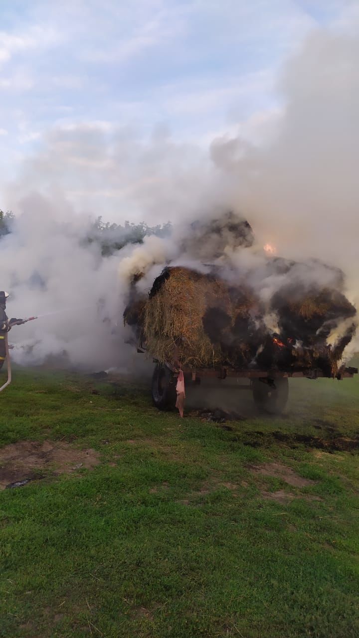 В селе Каргополь Алькеевского района сгорел ценный корм