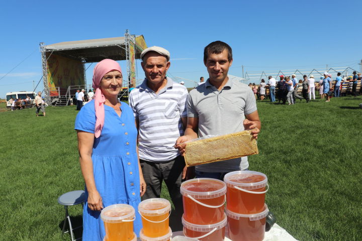 В Алькеевском районе провели  праздник «Медовый спас»