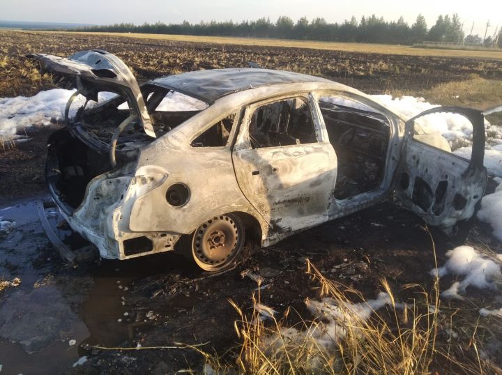 В Алькеевском районе сгорел автомобиль