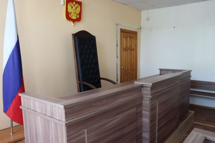 Житель Спасского района ударил вилкой сожительницу