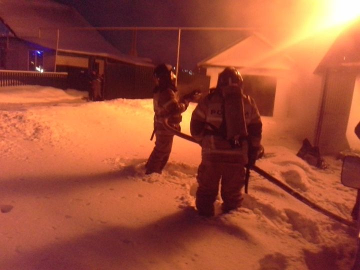 В селе Базарные Матаки возникло возгорание в одном из гаражей
