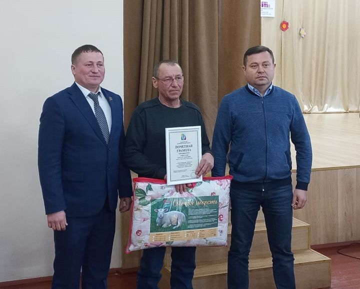 Иске Алпар авыл җирлегендә җыен узды