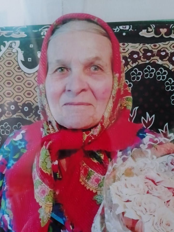 Таифа Казанбаева - одна из самых уважаемых бабушек села Аппаково