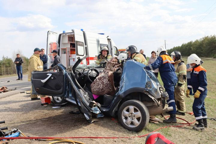 В Алькеевском районе в автомобильной аварии погибли две женщины
