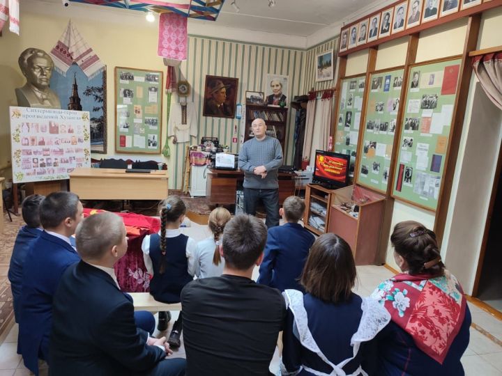 В музее П.П.Хузангая провели мероприятие «Я скажу комсомолу спасибо за достойную жизнь мою»