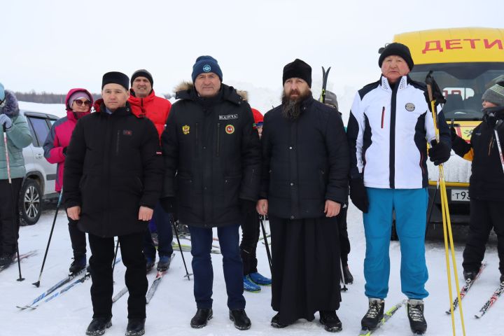 В Алькеевском районе прошли лыжные соревнования, организованные муктасибатом района