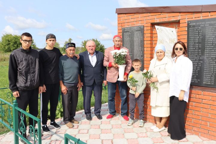 Ленин орденын алган Гариф Харис улы Билдановка 100 яшь тулган булыр иде