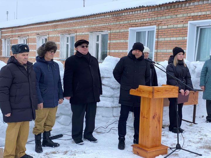Әлки районында мемориаль такталар ачылды