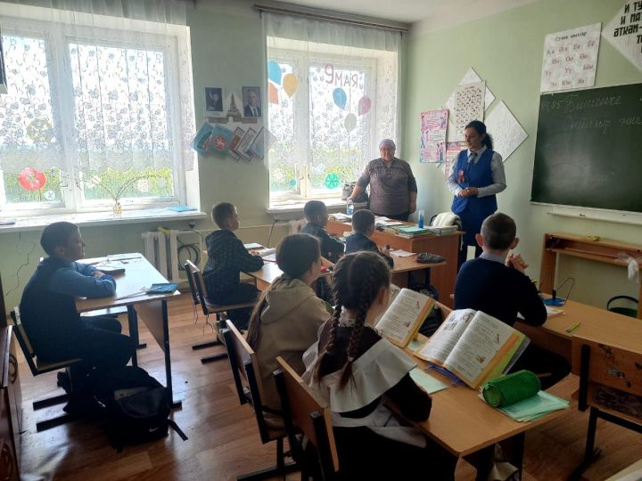 С  учащимися Алпаровской школы села Камкино проведена профилактическая беседа