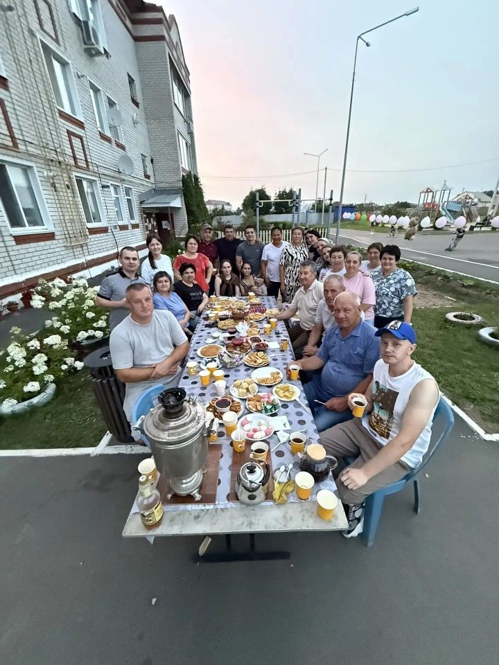 Базарлы Матакта ишек алды бәйрәме узды