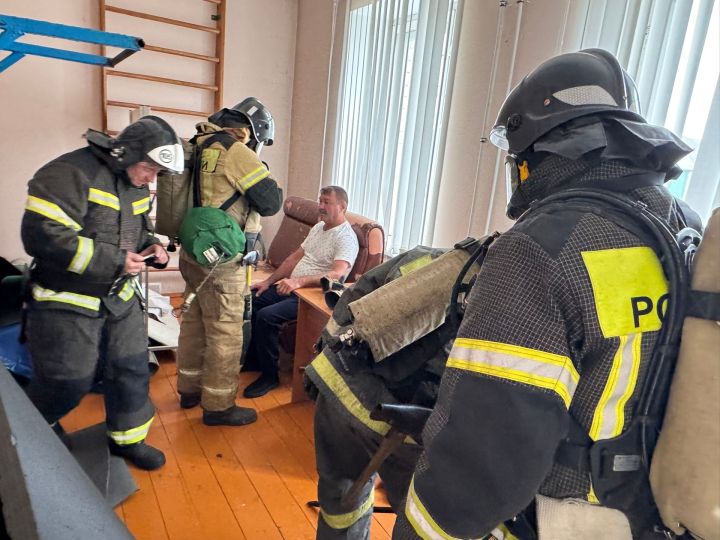 Учения по пожарной безопасности прошли в доме детского творчества