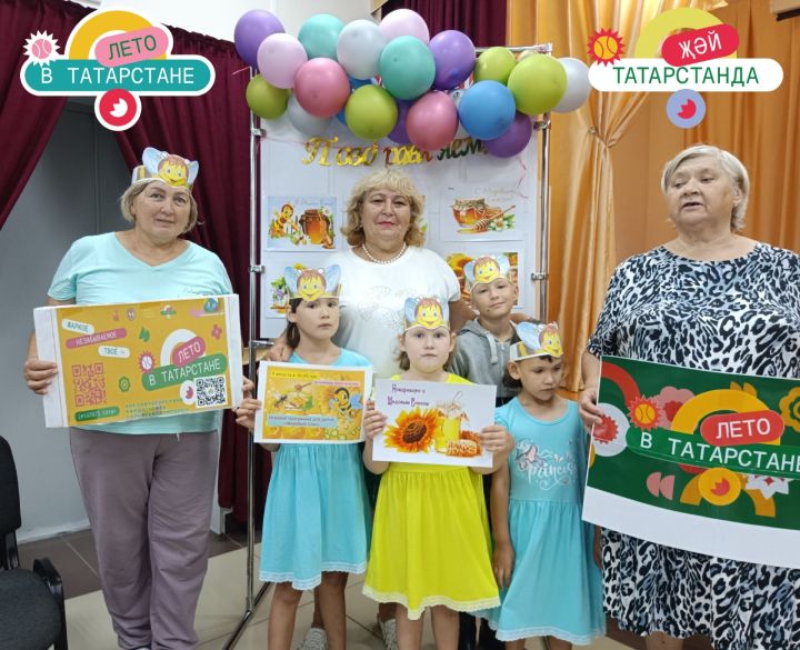 В Чувашско-Бурнаевском доме культуры прошла игровая программа «Медовый Спас»