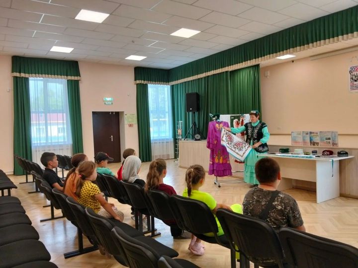 В Нижне-Алькеевском доме культуры прошёл тёплый вечер татарской культуры